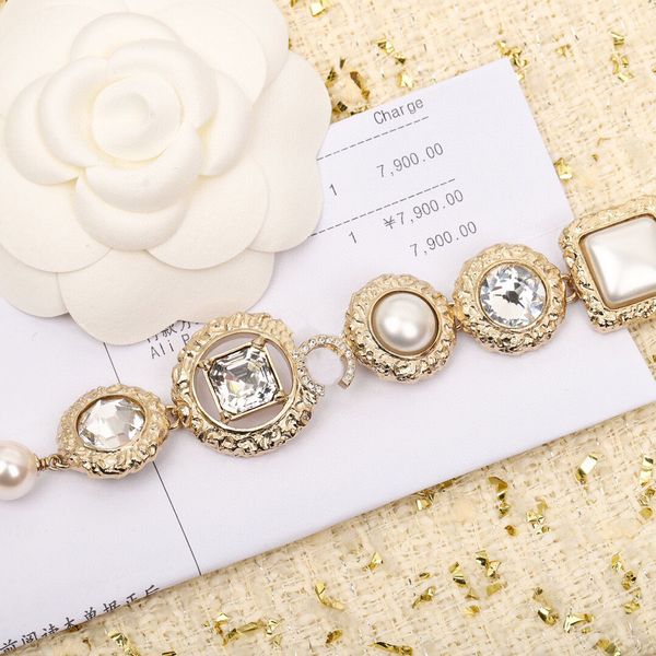 2022 luxury quality charm dangle pendant necklace with diamond and crystal white shell for women wedding jewelry gift have box stamp ps4240, Golden;silver
2022 luxury quality charm dangle pendant necklace with diamond and crystal white shell for women wedding jewelry gift have box stamp ps4240, Golden;silver