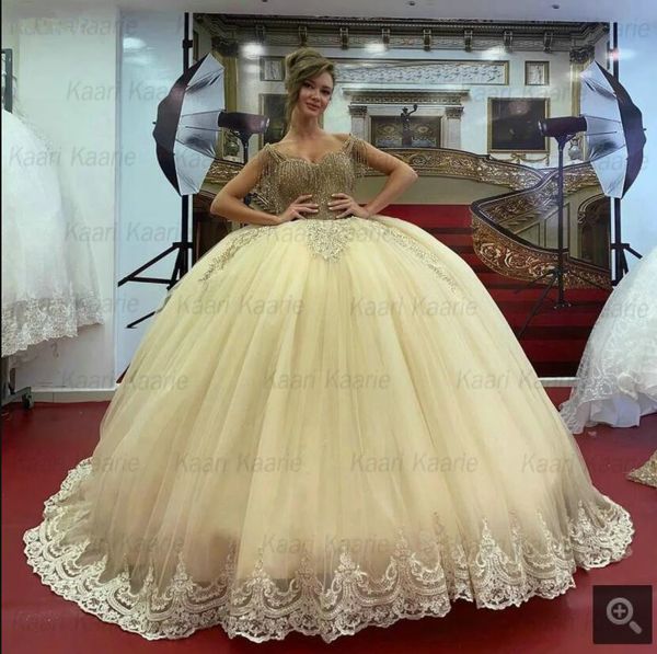 dubai beading ball gown prom dresses 2021 champagne lace up vestido de noiva princess tulle puffy v neckline sweet 16 dress arabic party dre, Black
dubai beading ball gown prom dresses 2021 champagne lace up vestido de noiva princess tulle puffy v neckline sweet 16 dress arabic party dre, Black
