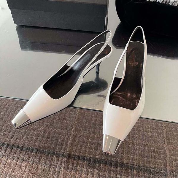 designer fashion high heel dress shoes square design sandals classic black high-end atmosphere 35-40
designer fashion high heel dress shoes square design sandals classic black high-end atmosphere 35-40