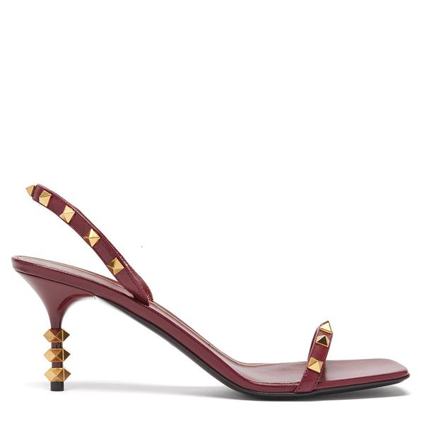 luxury dress shoes rivet one line sandals 2021 style square head size casual stiletto women, Black
luxury dress shoes rivet one line sandals 2021 style square head size casual stiletto women, Black