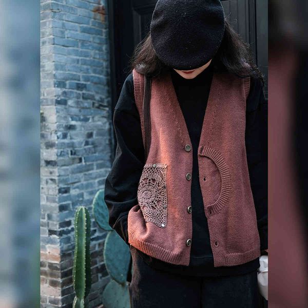 johnature women vintage vests sweaters v-neck sleeveless knitted cotton solid color clothes spring loose female vests 210521, Black;white 
johnature women vintage vests sweaters v-neck sleeveless knitted cotton solid color clothes spring loose female vests 210521, Black;white