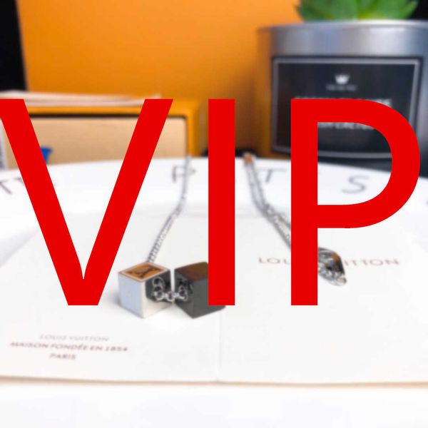 necklace brand designer men & women fashion whistle dropping necklace women jewelry gift box, Silver
necklace brand designer men & women fashion whistle dropping necklace women jewelry gift box, Silver