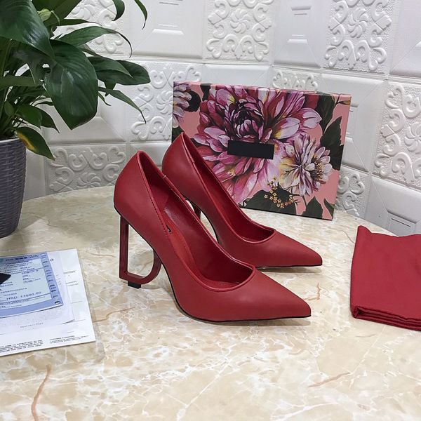 2021ss fashion popular woman true leather pointed-toes sandals designers banquet dress shoe luxurys womens 10.5 cm high heel wedding shoes s, Black
2021ss fashion popular woman true leather pointed-toes sandals designers banquet dress shoe luxurys womens 10.5 cm high heel wedding shoes s, Black
