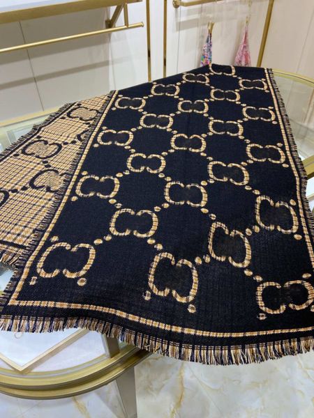 luxury 2021 new brand small fresh plaid scarf female autumn and winter tassel warm shawl hundred scarf high-end practical scarves, Blue;gray
luxury 2021 new brand small fresh plaid scarf female autumn and winter tassel warm shawl hundred scarf high-end practical scarves, Blue;gray