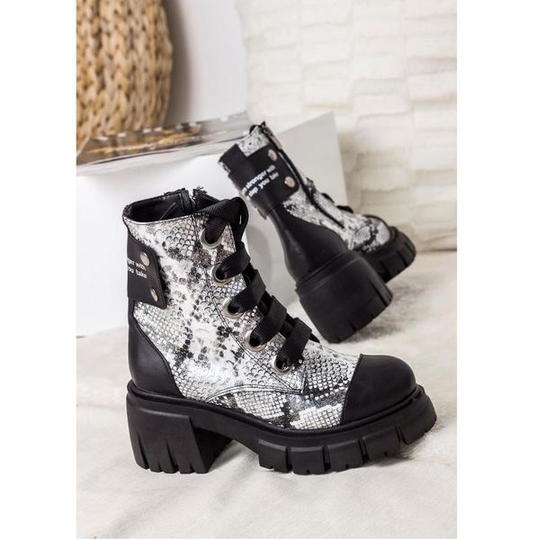 boots black color pu leather lace-up zipper season 2021 winter autmn fashion stylish comfortable female lady women shoes
boots black color pu leather lace-up zipper season 2021 winter autmn fashion stylish comfortable female lady women shoes