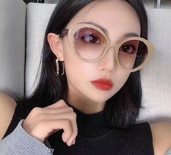sunglasses female european and american fashion online celebrity with cat's eye, White;black
sunglasses female european and american fashion online celebrity with cat's eye, White;black