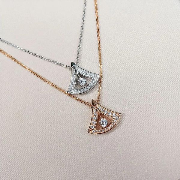chains products in the spring of 2021 retro fan pendant women's necklace, elegant and elegant, gift for valentine's day, Silver
chains products in the spring of 2021 retro fan pendant women's necklace, elegant and elegant, gift for valentine's day, Silver