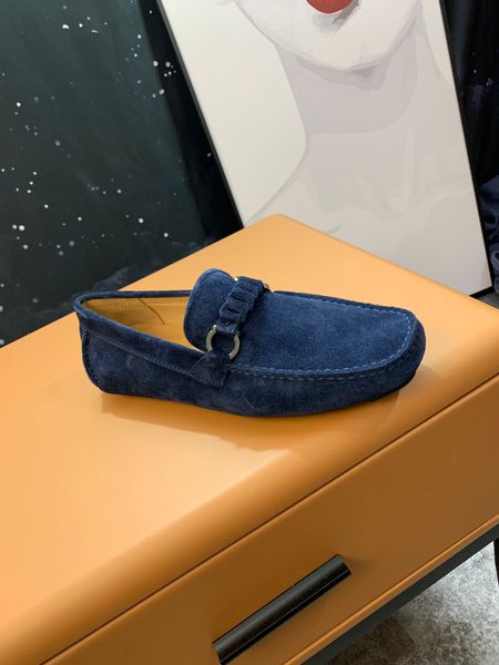 men casual suede leather shoes loafers black solid driving moccasins gommino slip on men's metal decoration cosy and soft all-much flat
men casual suede leather shoes loafers black solid driving moccasins gommino slip on men's metal decoration cosy and soft all-much flat