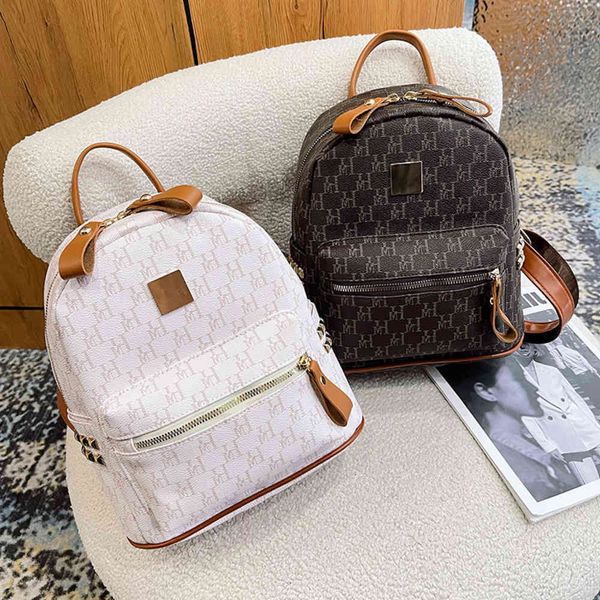 women's backpack leather little fresh girl's backpack rivet schoolbag leisure travel bag
women's backpack leather little fresh girl's backpack rivet schoolbag leisure travel bag