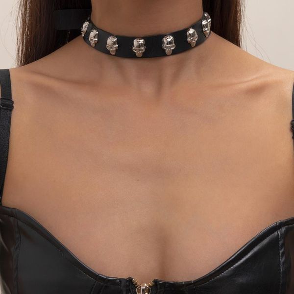 chokers 2021 designed women's punk style skull charmed black pu leather choker necklace with buckle, Golden;silver
chokers 2021 designed women's punk style skull charmed black pu leather choker necklace with buckle, Golden;silver