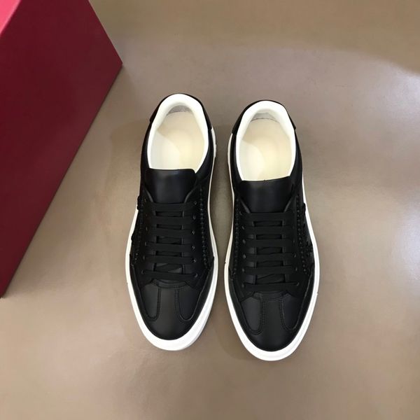 2021 triple shoes paris comfortable and antiskid slippers 17fw triple-s sneaker dark green 3 generation of combin leisure daddy q2, Red;white
2021 triple shoes paris comfortable and antiskid slippers 17fw triple-s sneaker dark green 3 generation of combin leisure daddy q2, Red;white