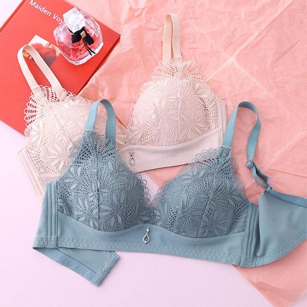 bras the lace bra without steel ring thin underwear women gather breathable tube soft and comfortable wrapped chest, Red;black
bras the lace bra without steel ring thin underwear women gather breathable tube soft and comfortable wrapped chest, Red;black
