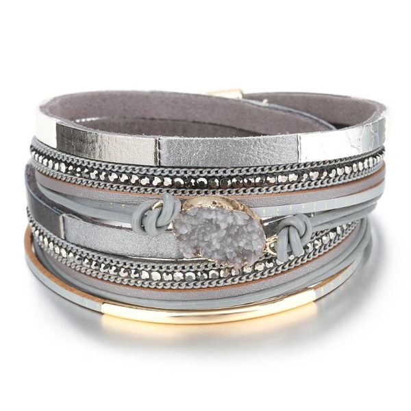 charm bracelets european and american original explosion color matching oval gravel magnetic button multi-layer leather bracelet for women, Golden;silver
charm bracelets european and american original explosion color matching oval gravel magnetic button multi-layer leather bracelet for women, Golden;silver
