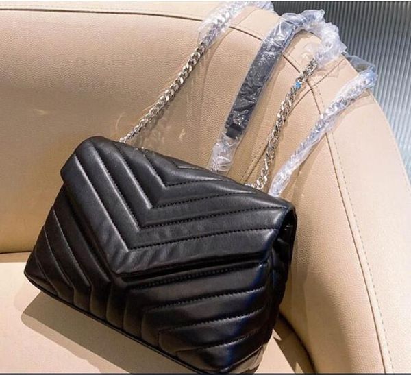 2021 designer luxury classic one-shoulder messenger bag ladies fashion brand single chain outdoor shopping universal
2021 designer luxury classic one-shoulder messenger bag ladies fashion brand single chain outdoor shopping universal