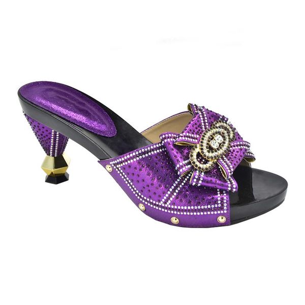 dress shoes arrival ladies luxery women italian wedding decorated with rhinestone and sandals, Black
dress shoes arrival ladies luxery women italian wedding decorated with rhinestone and sandals, Black
