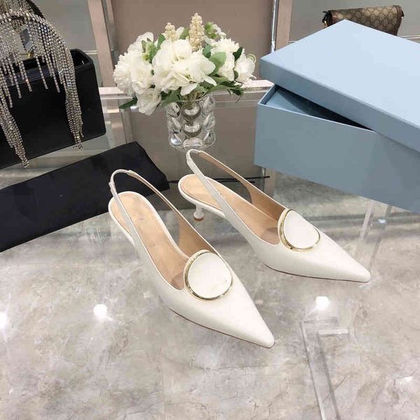 fashion women slipper designers flat slides flip flops summer genuine leather outdoor loafers bath shoes beachwear slippers black 0724
fashion women slipper designers flat slides flip flops summer genuine leather outdoor loafers bath shoes beachwear slippers black 0724