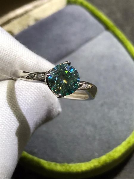 cluster rings brilliant cut green moissanite wedding ring silver 925 original 1 diamond test past round vvs1 gemstone party gift, Golden;silver
cluster rings brilliant cut green moissanite wedding ring silver 925 original 1 diamond test past round vvs1 gemstone party gift, Golden;silver