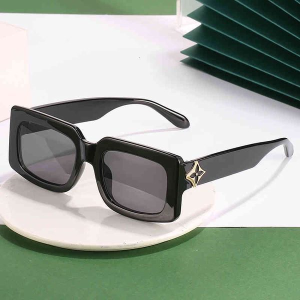 designer sunglasses 2021 fashion rectangle women men square leopard black sun glasses gradients lens cool stars vintage luxury, White;black
designer sunglasses 2021 fashion rectangle women men square leopard black sun glasses gradients lens cool stars vintage luxury, White;black