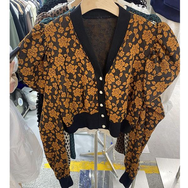 women's jackets 2021 autumn fashion designer jacket women flowers printed single breasted puff sleeve yellow white casual top, Black;brown
women's jackets 2021 autumn fashion designer jacket women flowers printed single breasted puff sleeve yellow white casual top, Black;brown