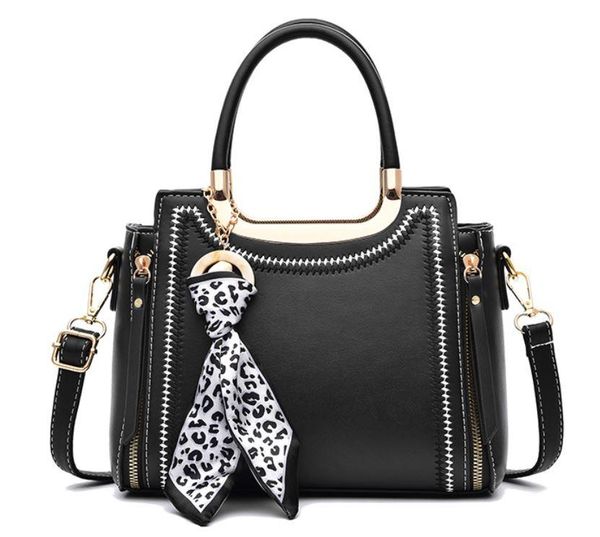 ins women's shoulder bag solid pattern leather single-sling minority design cross-body trend bolsos cross body
ins women's shoulder bag solid pattern leather single-sling minority design cross-body trend bolsos cross body