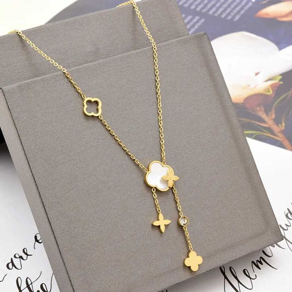 luxury stainless steel women's necklace, korean shell, added flowers, crystal chains, girls' party gifts, Silver
luxury stainless steel women's necklace, korean shell, added flowers, crystal chains, girls' party gifts, Silver