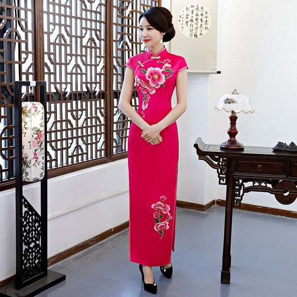 embroidery flowers slim lady cheongsam skirt elegant bride wedding party guest qipao short sleeve mandarin collar chinese dress ethnic cloth, Red
embroidery flowers slim lady cheongsam skirt elegant bride wedding party guest qipao short sleeve mandarin collar chinese dress ethnic cloth, Red