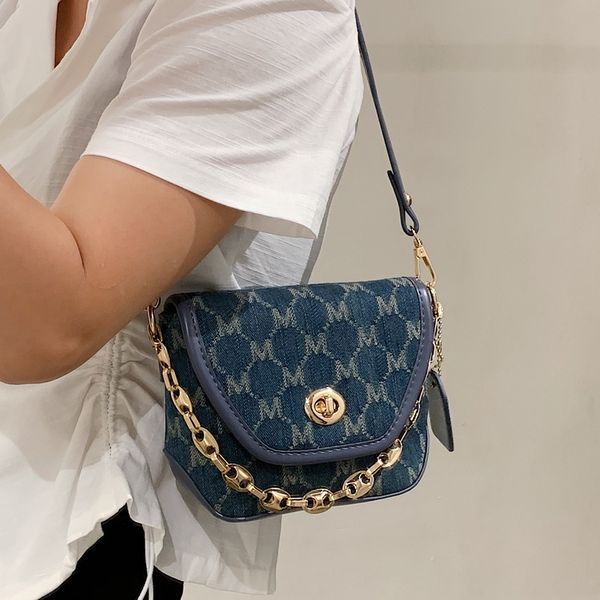 outlet online 70% off sale portable women's bag small new 2021 popular summer fresh single shoulder saddle printed fashion messenger
outlet online 70% off sale portable women's bag small new 2021 popular summer fresh single shoulder saddle printed fashion messenger