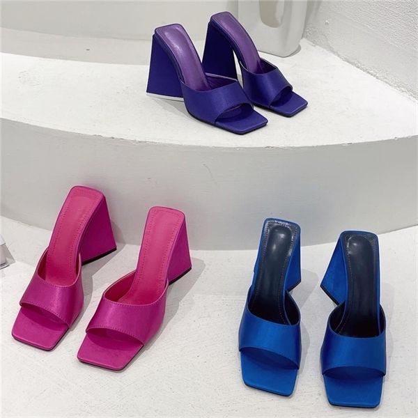 2022 summer silk satin slides women 12cm high heels purple mules block square triangle heels casual slippers chunky shoes y1120, Black
2022 summer silk satin slides women 12cm high heels purple mules block square triangle heels casual slippers chunky shoes y1120, Black