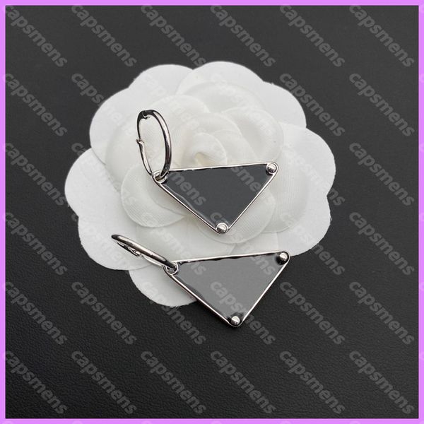 2021 women jewelry triangle symbole designer earrings p letter fashion womens necklace pendant drop hoop accessories love bracelet, Black
2021 women jewelry triangle symbole designer earrings p letter fashion womens necklace pendant drop hoop accessories love bracelet, Black