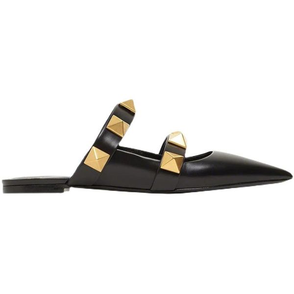 slippers european station 2021 spring and summer sandals, rivets, pointed flat slippers, baotou muller shoes, semi-trailers, Black
slippers european station 2021 spring and summer sandals, rivets, pointed flat slippers, baotou muller shoes, semi-trailers, Black