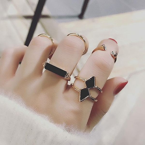 cluster rings 5pcs/set 2021 korean gold & silver color arrow set for women fashion vintage index finger ring charm punk jewelry gift, Golden;silver
cluster rings 5pcs/set 2021 korean gold & silver color arrow set for women fashion vintage index finger ring charm punk jewelry gift, Golden;silver
