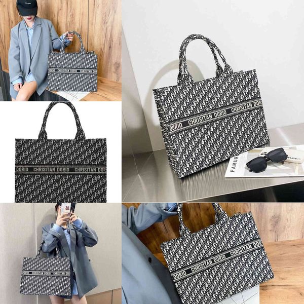 design bag women new fashion large capacity handbag same shopping bag embroidery tote purses outlet
design bag women new fashion large capacity handbag same shopping bag embroidery tote purses outlet