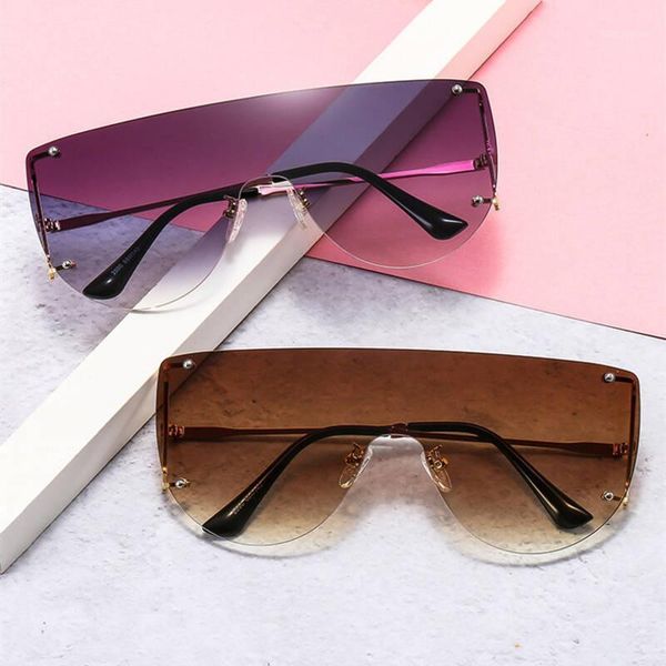oversized one piece sunglasses for women 2021 fashion large frame sun glasses men trendy frameless metal shades eyewears1, White;black
oversized one piece sunglasses for women 2021 fashion large frame sun glasses men trendy frameless metal shades eyewears1, White;black