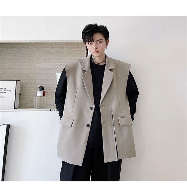 men's vests waistcoat, autumn korean version, suit collar, fork, rough edge design, minority hairdresser, youth, Black;white
men's vests waistcoat, autumn korean version, suit collar, fork, rough edge design, minority hairdresser, youth, Black;white
