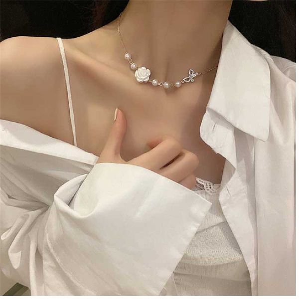 pendant necklaces flower necklace female 2021 trendy summer super fairy pearl small design sense exquisite clavicle chain, Silver
pendant necklaces flower necklace female 2021 trendy summer super fairy pearl small design sense exquisite clavicle chain, Silver