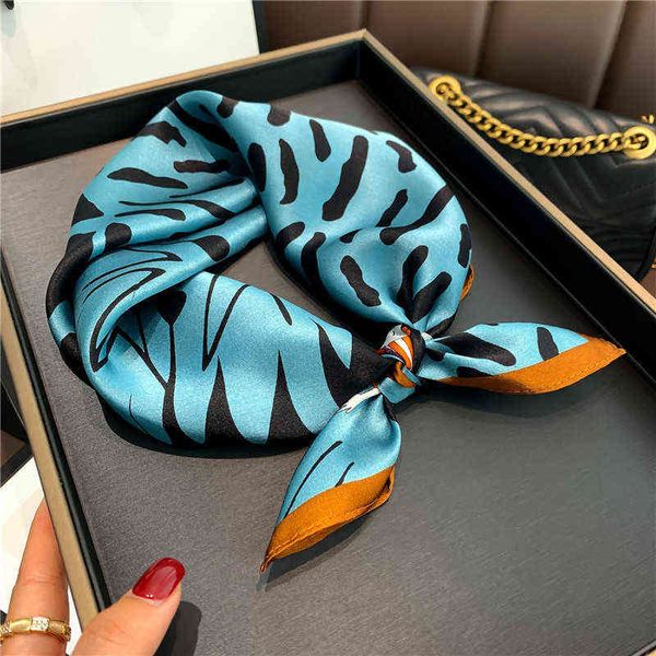 scarves korean square female profsional elegant mulberry fashion temperament silk hair band small scarf, Blue;gray
scarves korean square female profsional elegant mulberry fashion temperament silk hair band small scarf, Blue;gray