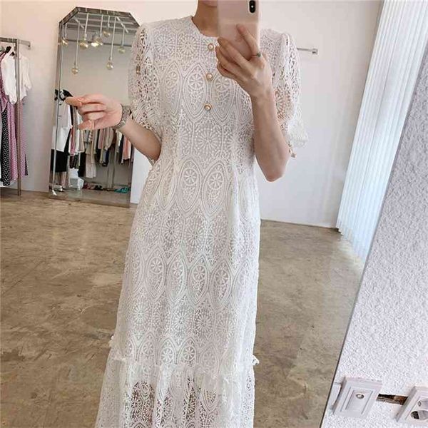 temperament hook flower hollow out white lace dress women summer elegant ladies pearl buckle deco puff sleeve 210602, Black;gray
temperament hook flower hollow out white lace dress women summer elegant ladies pearl buckle deco puff sleeve 210602, Black;gray