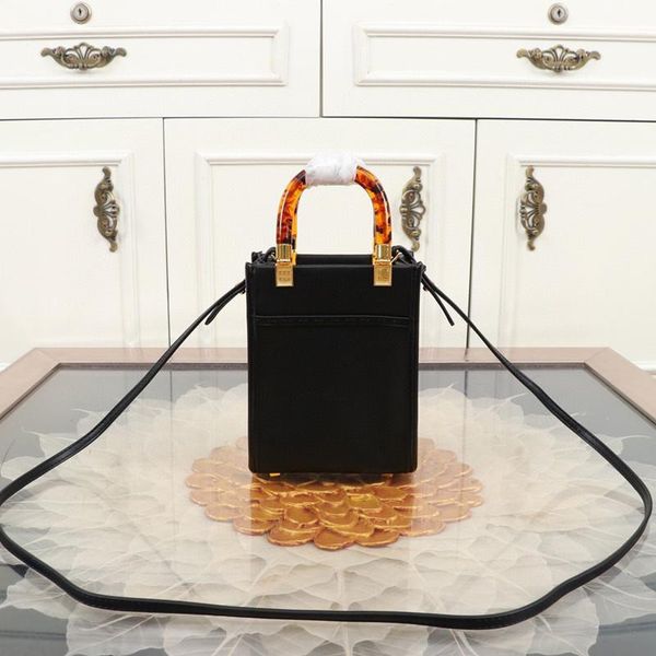 evening bags 2021 spring and summer fashion trend big shopping bag genuine leather handbag luxery female shoulder messenger
evening bags 2021 spring and summer fashion trend big shopping bag genuine leather handbag luxery female shoulder messenger