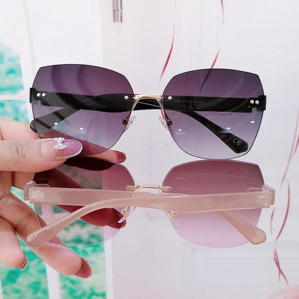 sunglasses oloey rimless trim women square metal eyewear luxury female trendy fashion brand designer camping hiking uv400 oculos, White;black
sunglasses oloey rimless trim women square metal eyewear luxury female trendy fashion brand designer camping hiking uv400 oculos, White;black