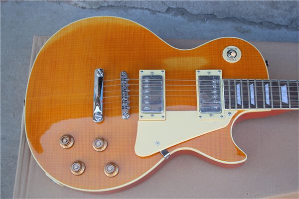 customized body and headstock shape electric guitar,relic effect on whole guitar, one piece mahogany body and neck semi glossy
customized body and headstock shape electric guitar,relic effect on whole guitar, one piece mahogany body and neck semi glossy