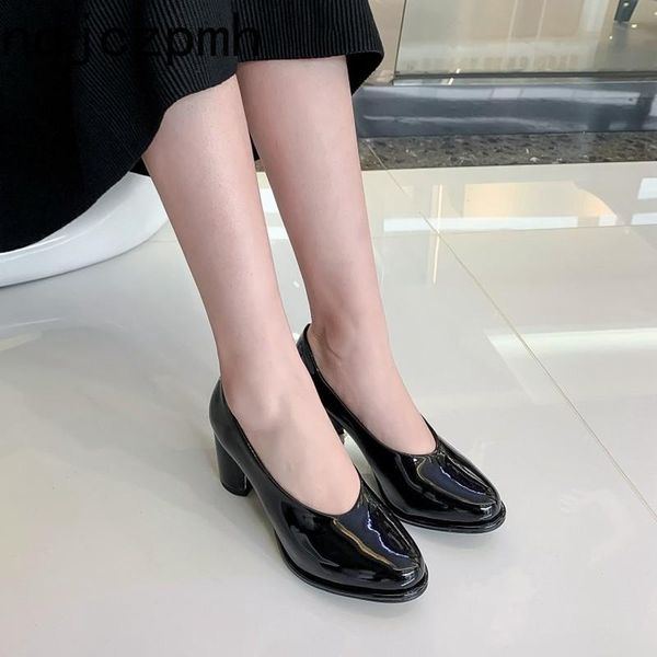 dress shoes pumps spring and autumn lady the fashion round head shallow mouth comfortable high heel women's plus size 33-46 black
dress shoes pumps spring and autumn lady the fashion round head shallow mouth comfortable high heel women's plus size 33-46 black