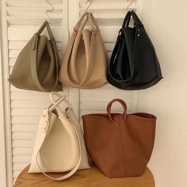 evening bags korean retro large capacity bucket for women fashion leather handbag shoulder messenger bag lady tote handbags 2021
evening bags korean retro large capacity bucket for women fashion leather handbag shoulder messenger bag lady tote handbags 2021