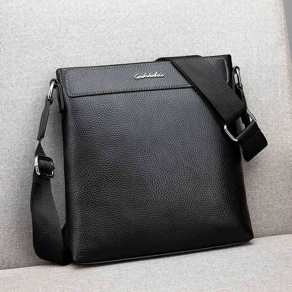 single shoulder bag men's cowhide business briefcase 2021 large capacity leisure messenger, Black;red
single shoulder bag men's cowhide business briefcase 2021 large capacity leisure messenger, Black;red