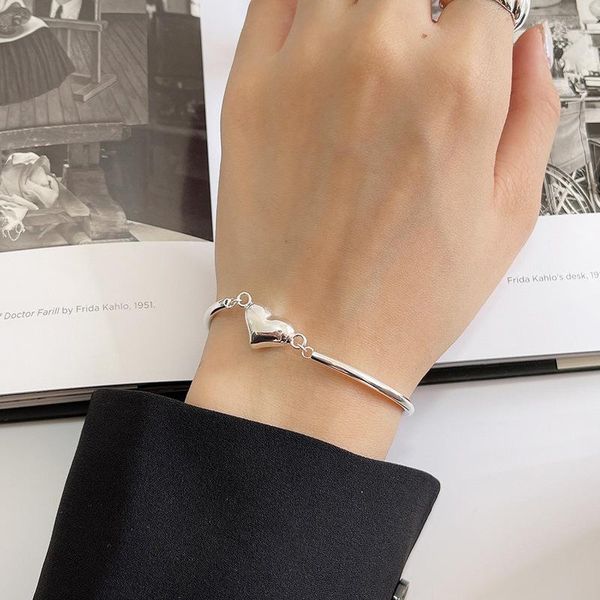 charm bracelets vsnow minimalist love heart bangle for women fashion fine silver color metallic charming wedding jewellery accessories, Golden;silver
charm bracelets vsnow minimalist love heart bangle for women fashion fine silver color metallic charming wedding jewellery accessories, Golden;silver