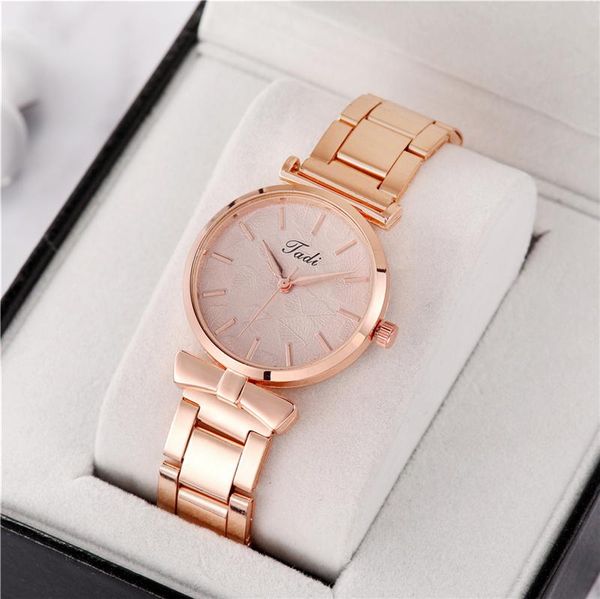 wristwatches women watch 2021 luxury rose gold steel leaf relief pattern wrist watches ladies magnetic bracelet female clock relogio feminin, Slivery;brown
wristwatches women watch 2021 luxury rose gold steel leaf relief pattern wrist watches ladies magnetic bracelet female clock relogio feminin, Slivery;brown