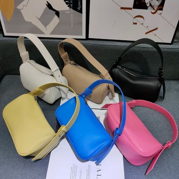 design hand korean soft wide strap underarm leather pillow versatile portable single shoulder bag candy color fresh diagonal, Red;black
design hand korean soft wide strap underarm leather pillow versatile portable single shoulder bag candy color fresh diagonal, Red;black
