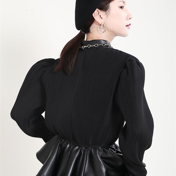 qriginal design 2021 sping est lady pu patchwork ruffles fashion o-neck long sleeve buttom slim waist pleat pullover top, White
qriginal design 2021 sping est lady pu patchwork ruffles fashion o-neck long sleeve buttom slim waist pleat pullover top, White