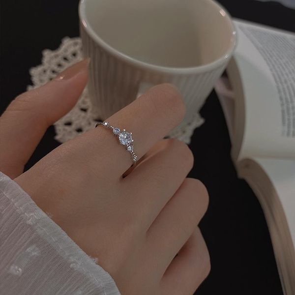 cluster rings classic female white round stone ring 100% real sterling silver gold wedding luxury open thin engagement for women, Golden;silver
cluster rings classic female white round stone ring 100% real sterling silver gold wedding luxury open thin engagement for women, Golden;silver