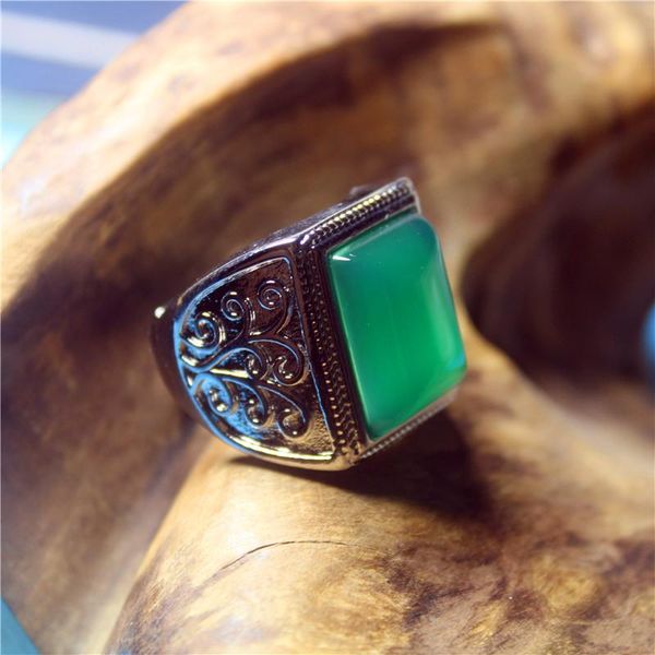 wholesale fashion jewelry green chalcedony special silver plated ring for women feature concise namour charm gift cluster rings, Golden;silver
wholesale fashion jewelry green chalcedony special silver plated ring for women feature concise namour charm gift cluster rings, Golden;silver