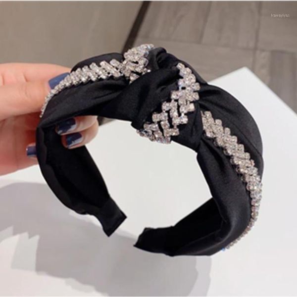 shiny rhinestones chains decorated knot hairband for women hair jewelry bowknot headband black plain ladies hoop1
shiny rhinestones chains decorated knot hairband for women hair jewelry bowknot headband black plain ladies hoop1